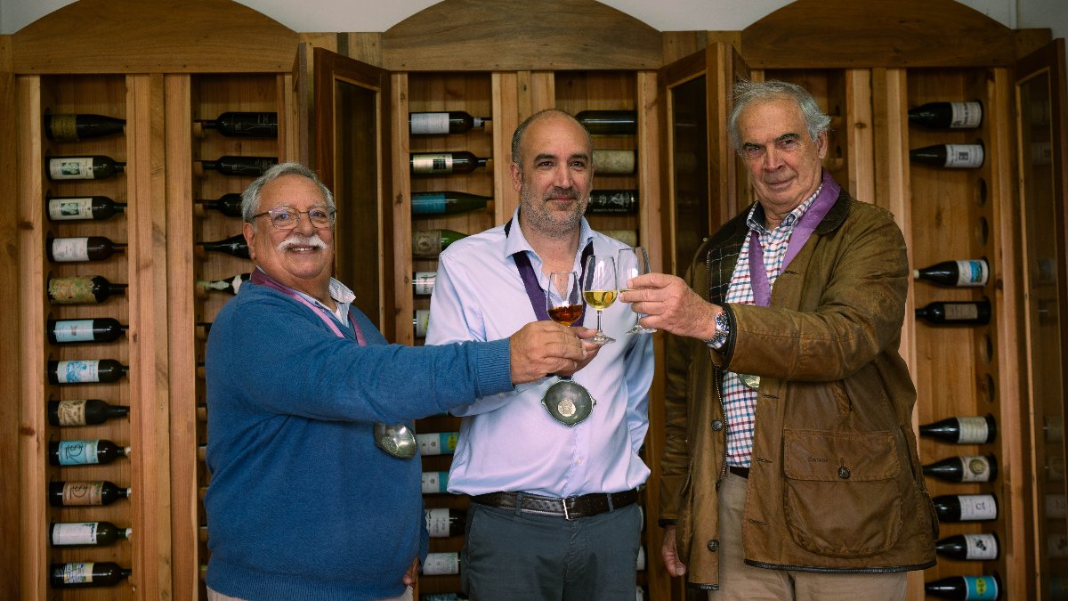 Confraria do Vinho Verdelho dos Biscoitos - Guardiã da história e identidade do vinho atlântico açoriano