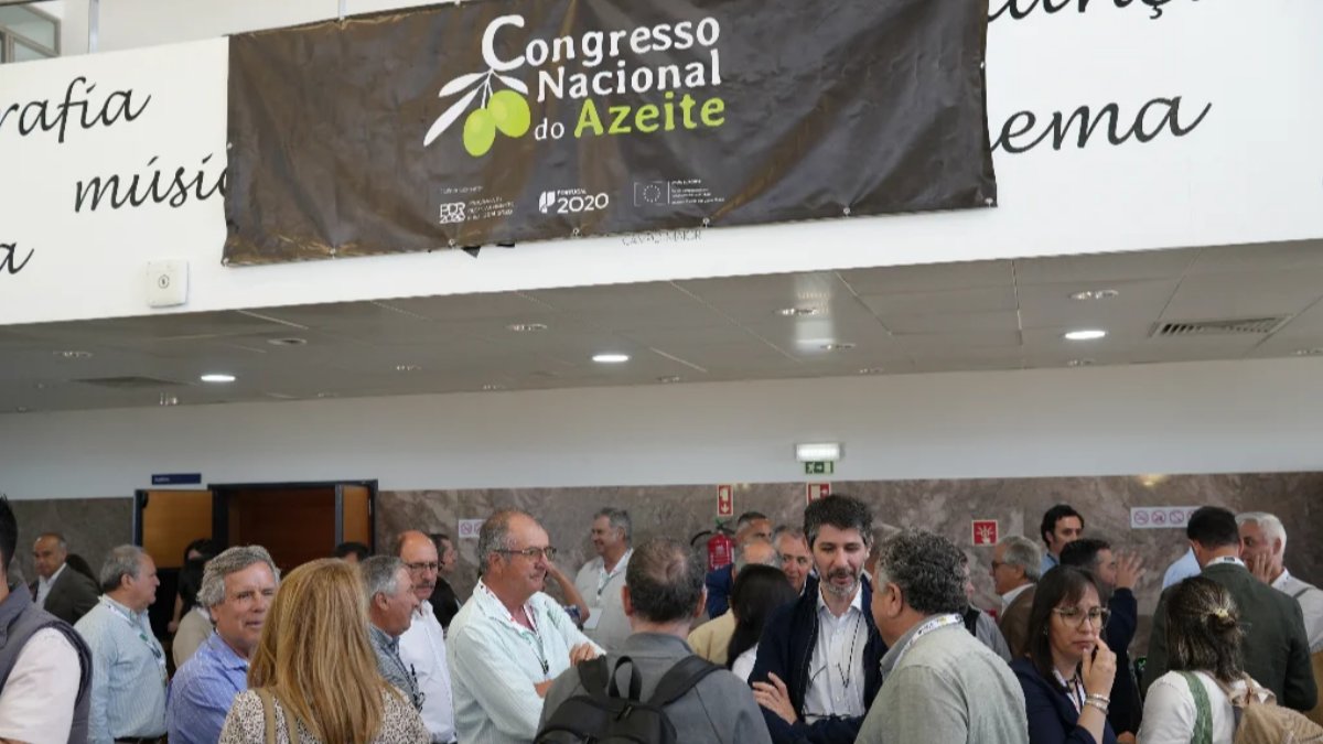 Setor do azeite reúne-se em Campo Maior  para discutir desafios – “ouvir, refletir e aprender”